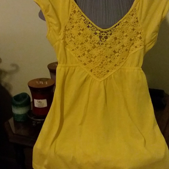 🆕🌻~ Pretty Spring Top - Picture 6 of 8